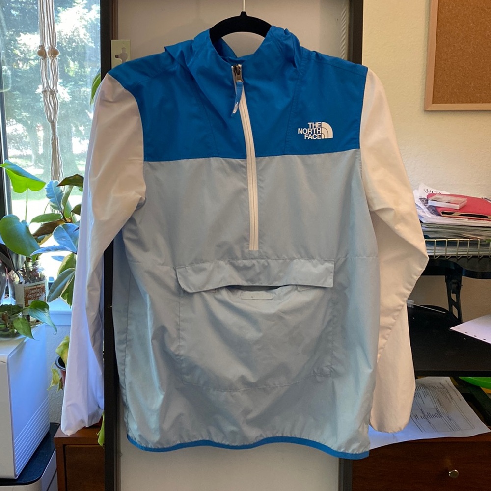 North face packable windbreaker